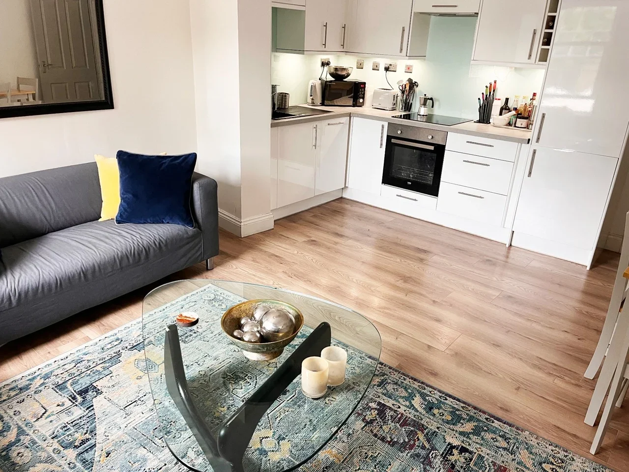Room New Kent Road in Greater London