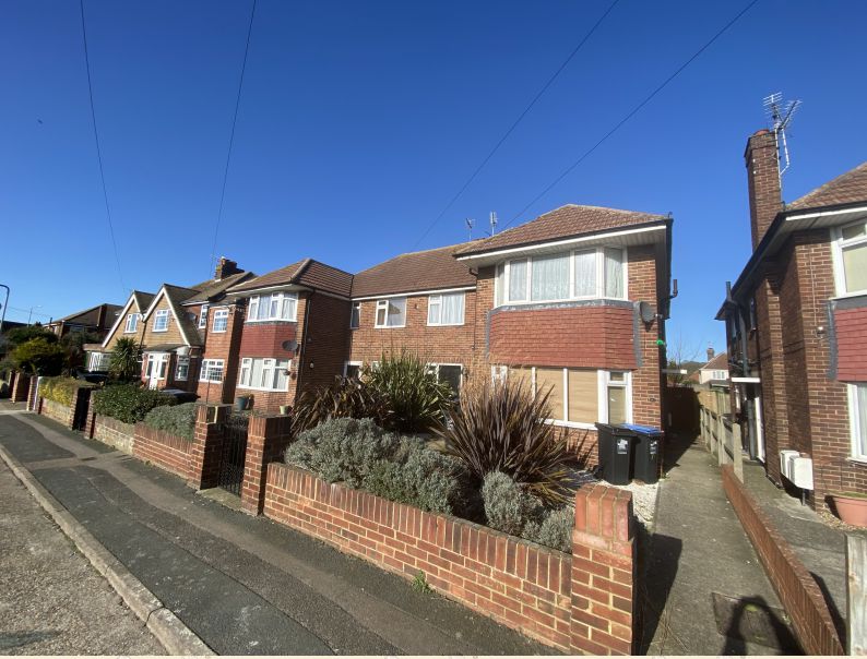 Flat Wickham Avenue in Thanet