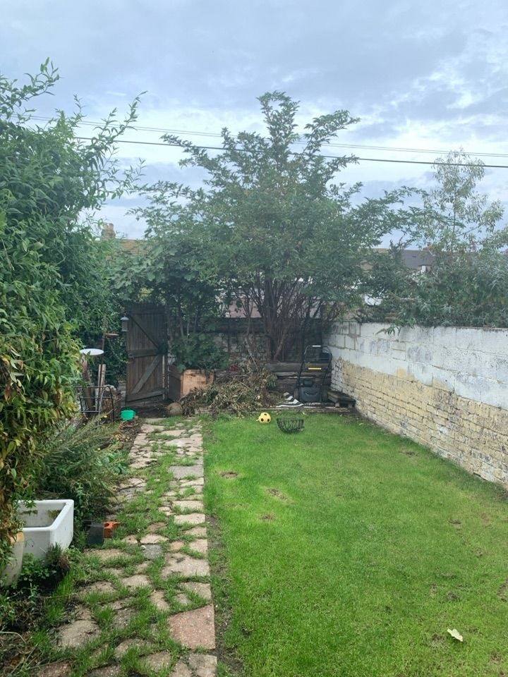 House Milton Avenue in Thanet