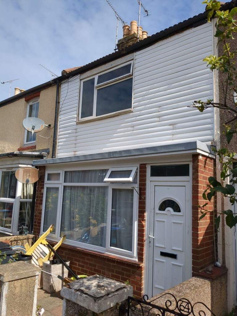House Milton Avenue in Thanet