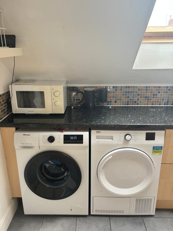 Room Collingbourne Road in Greater London
