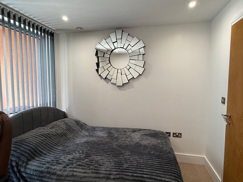 Flat Lanterns Way in Greater London