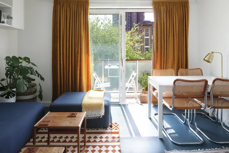 Flat Wootton Street in Greater London
