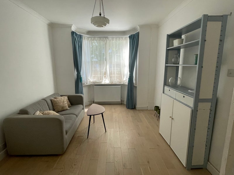 Room Ridgdale Street in Greater London