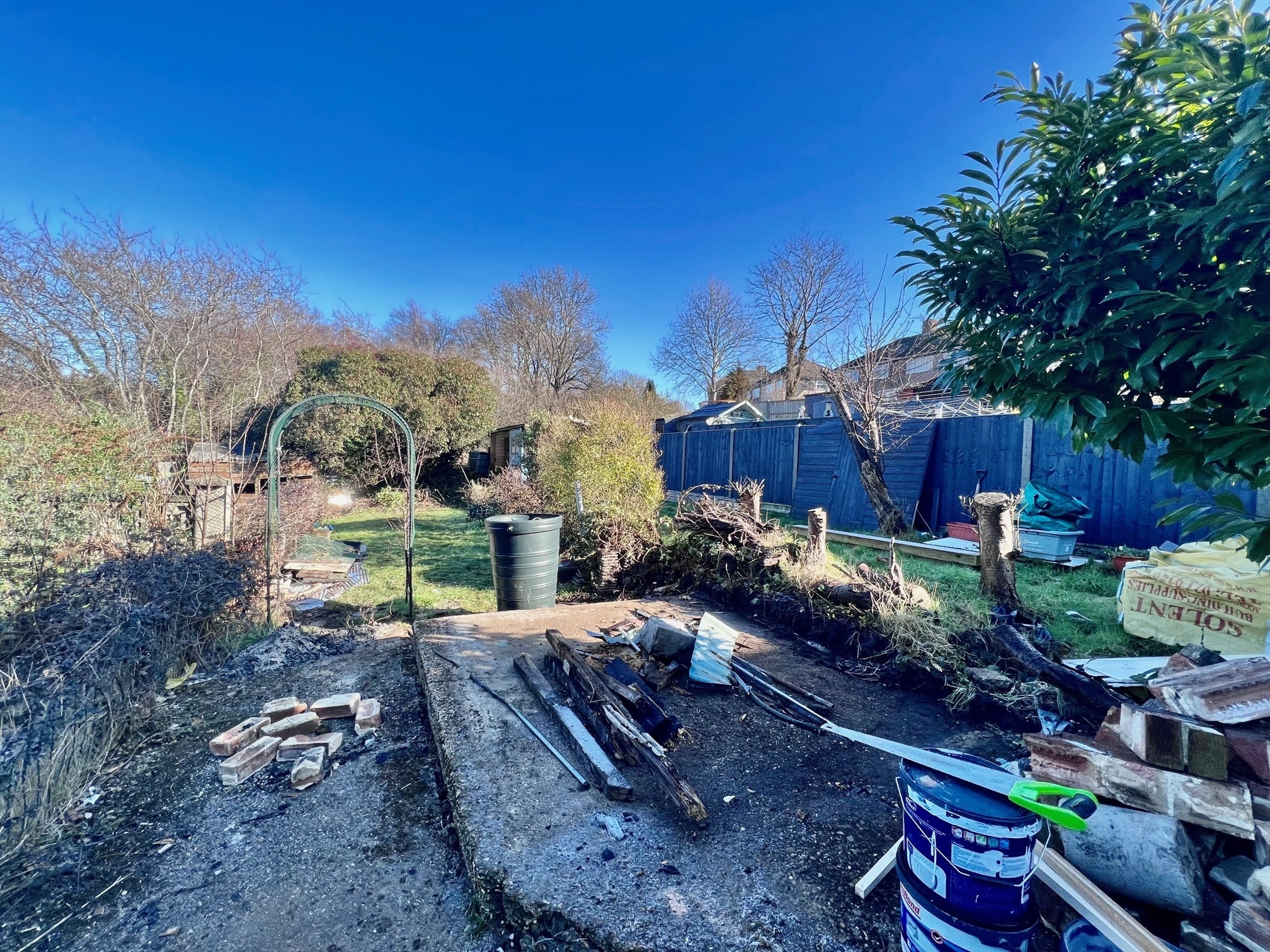 Flat Ashburnham Close in Southampton