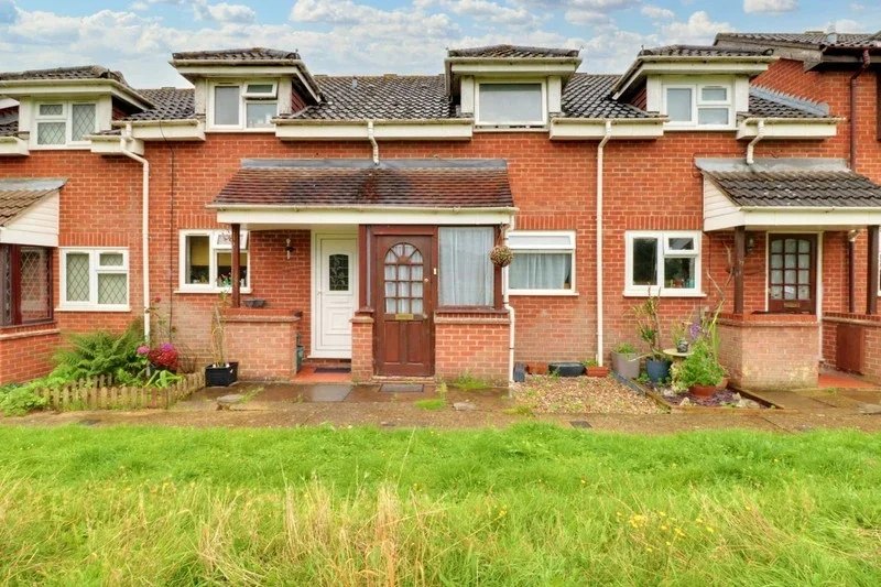 House Harcastle Close in Greater London