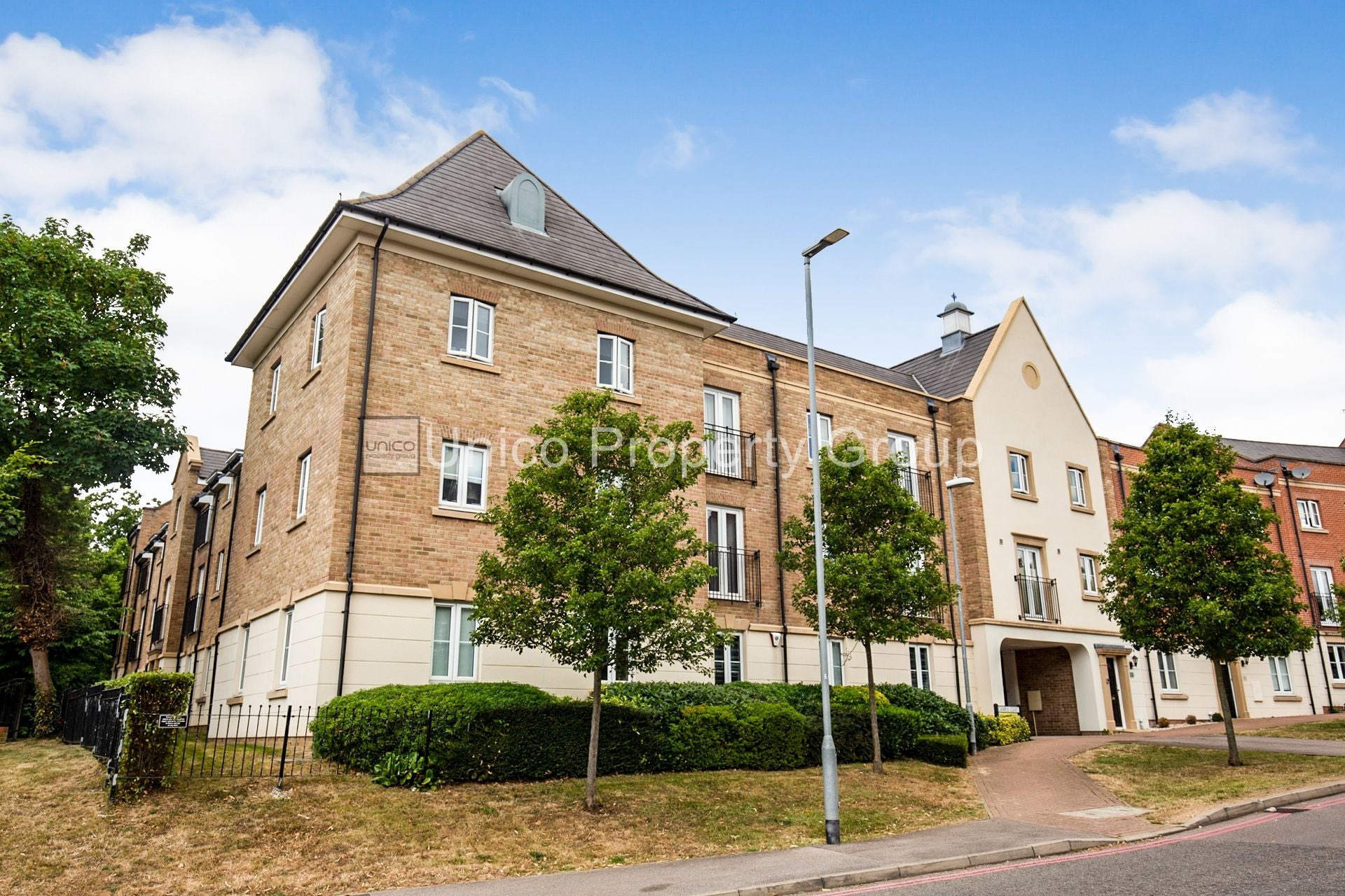 Flat The Campus in Loughton