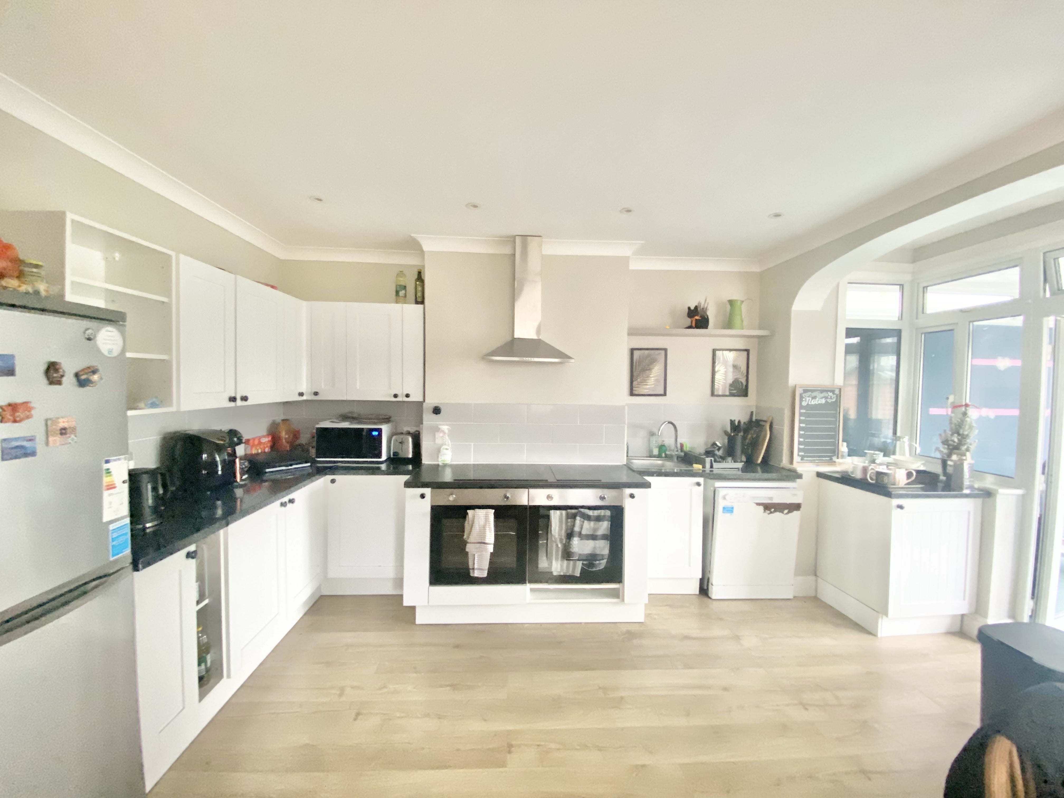 Room Rutland Avenue in Southend-on-Sea