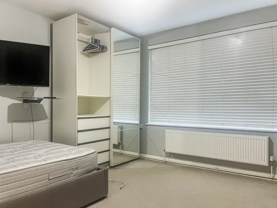 Flat Moylan Road in Greater London