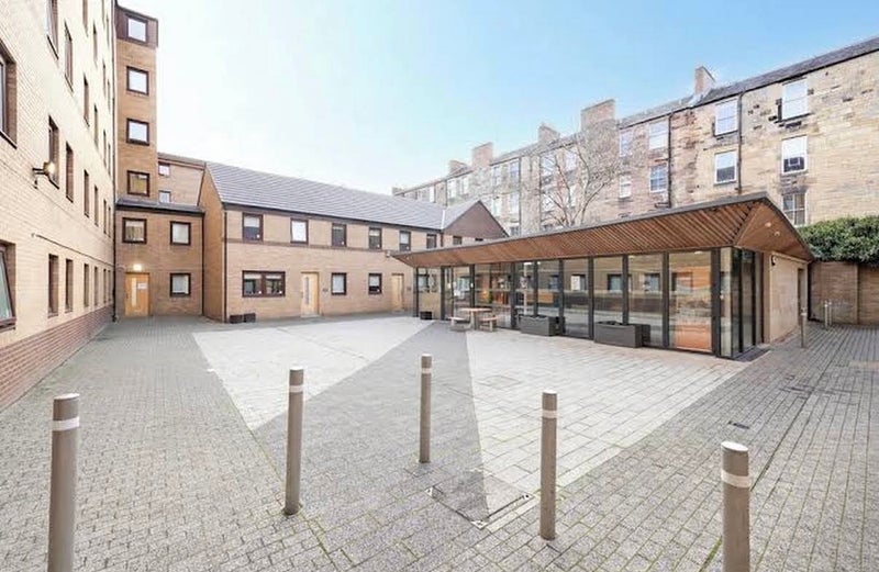 Room East Sciennes Street in City of Edinburgh