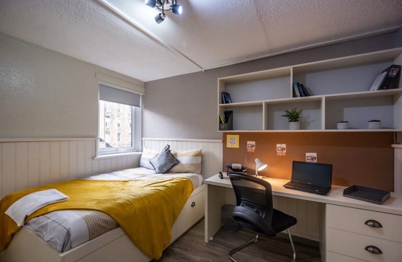Room East Sciennes Street in City of Edinburgh