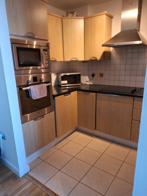 Room Greens End in Greater London