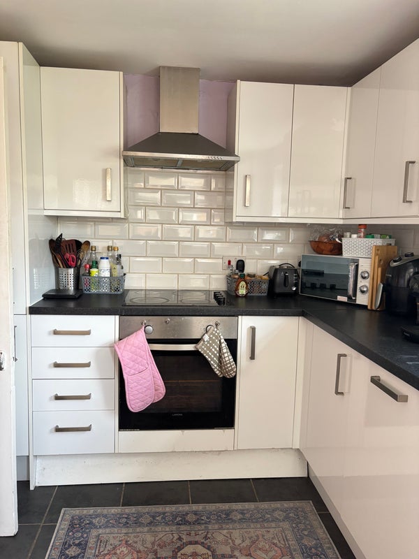 Room Leggatt Road in Greater London