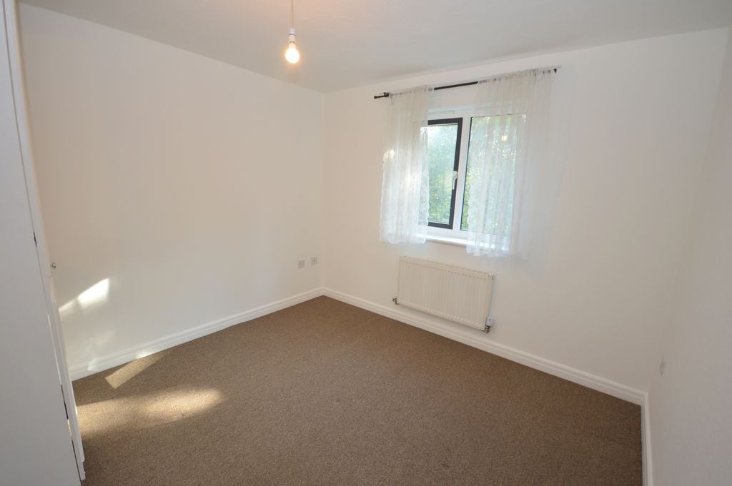 Flat Brooklands Park in Widnes