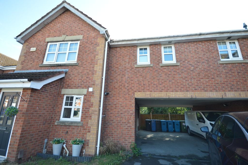 Flat Brooklands Park in Widnes