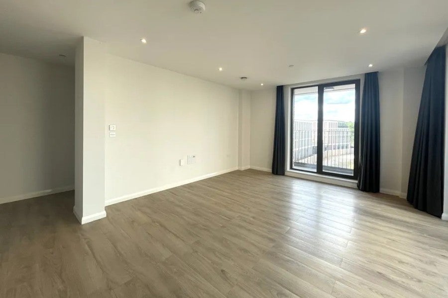 Flat Dartmouth Avenue in Woking