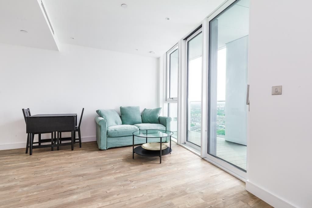 Flat Wandsworth Road in Greater London