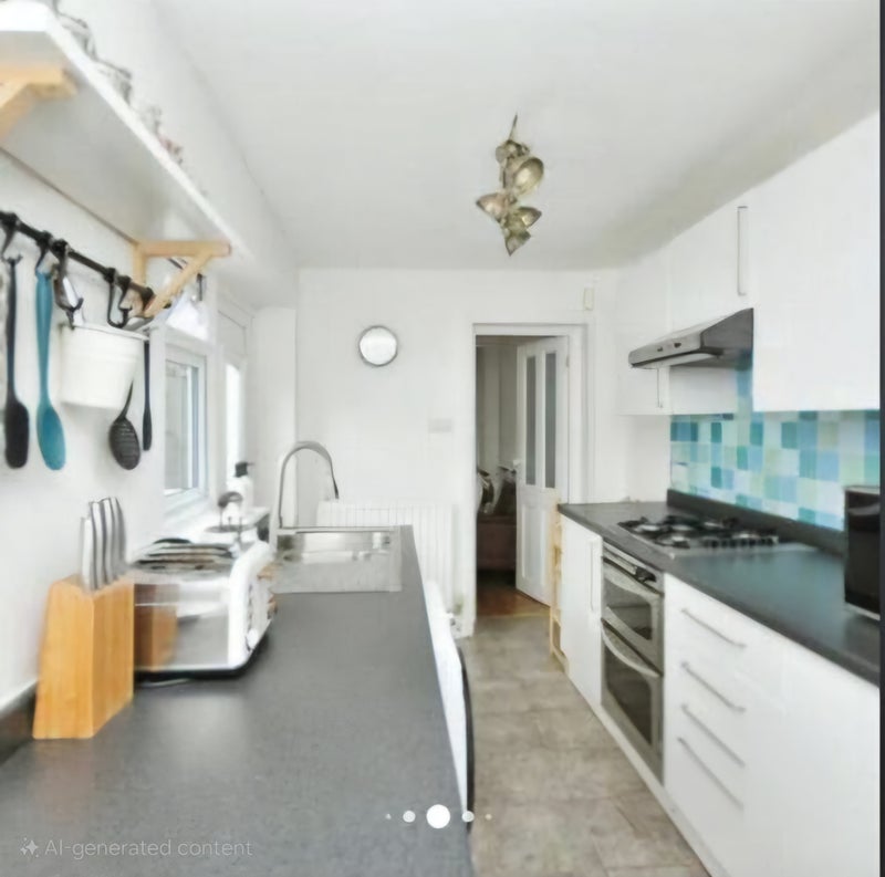 Room Napier Road in Greater London