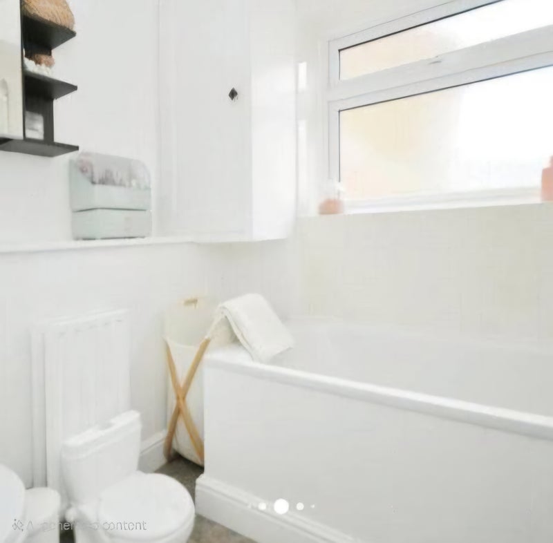 Room Napier Road in Greater London