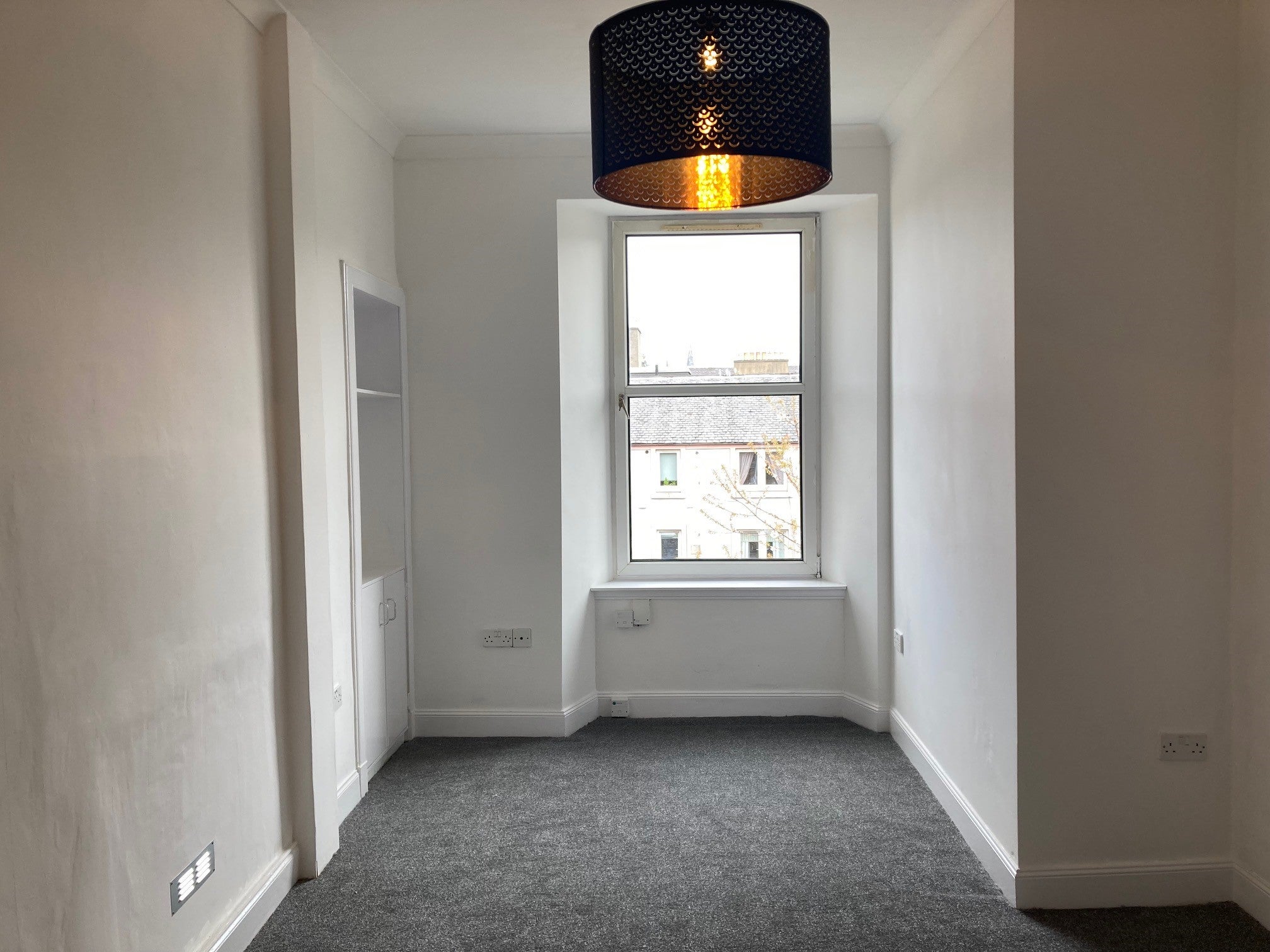Flat Downfield Place in City of Edinburgh