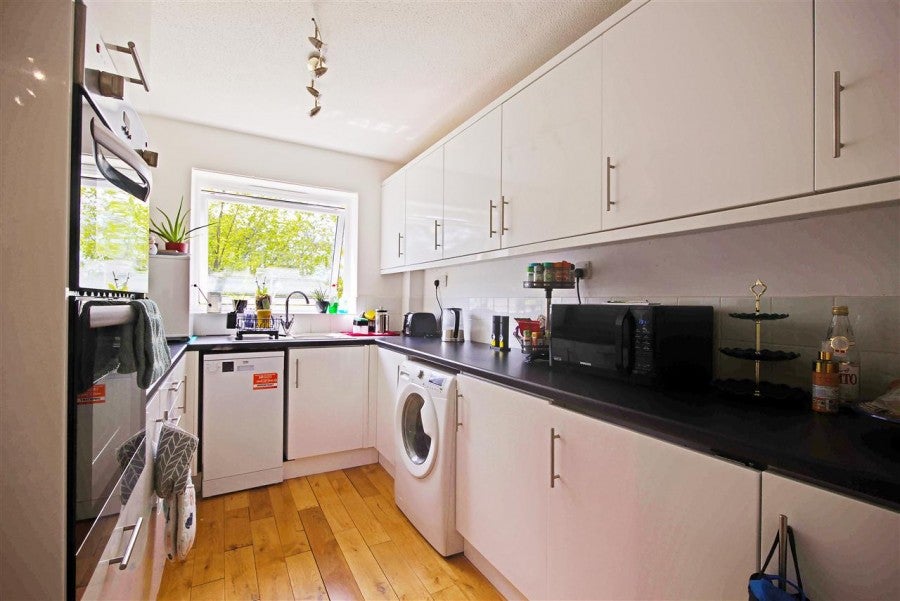 Flat Reddington Close in Greater London