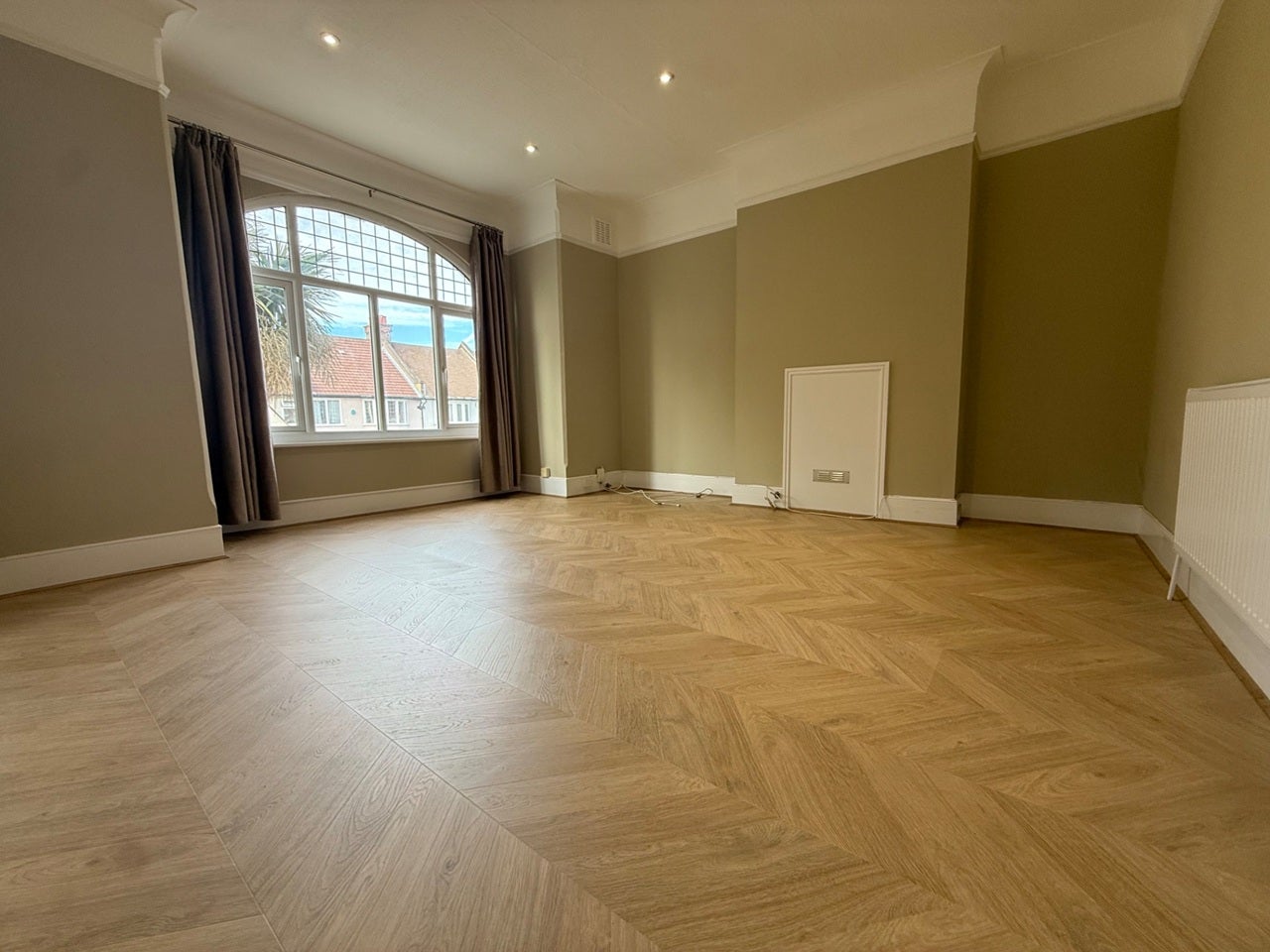 Flat Tannsfeld Road in Greater London