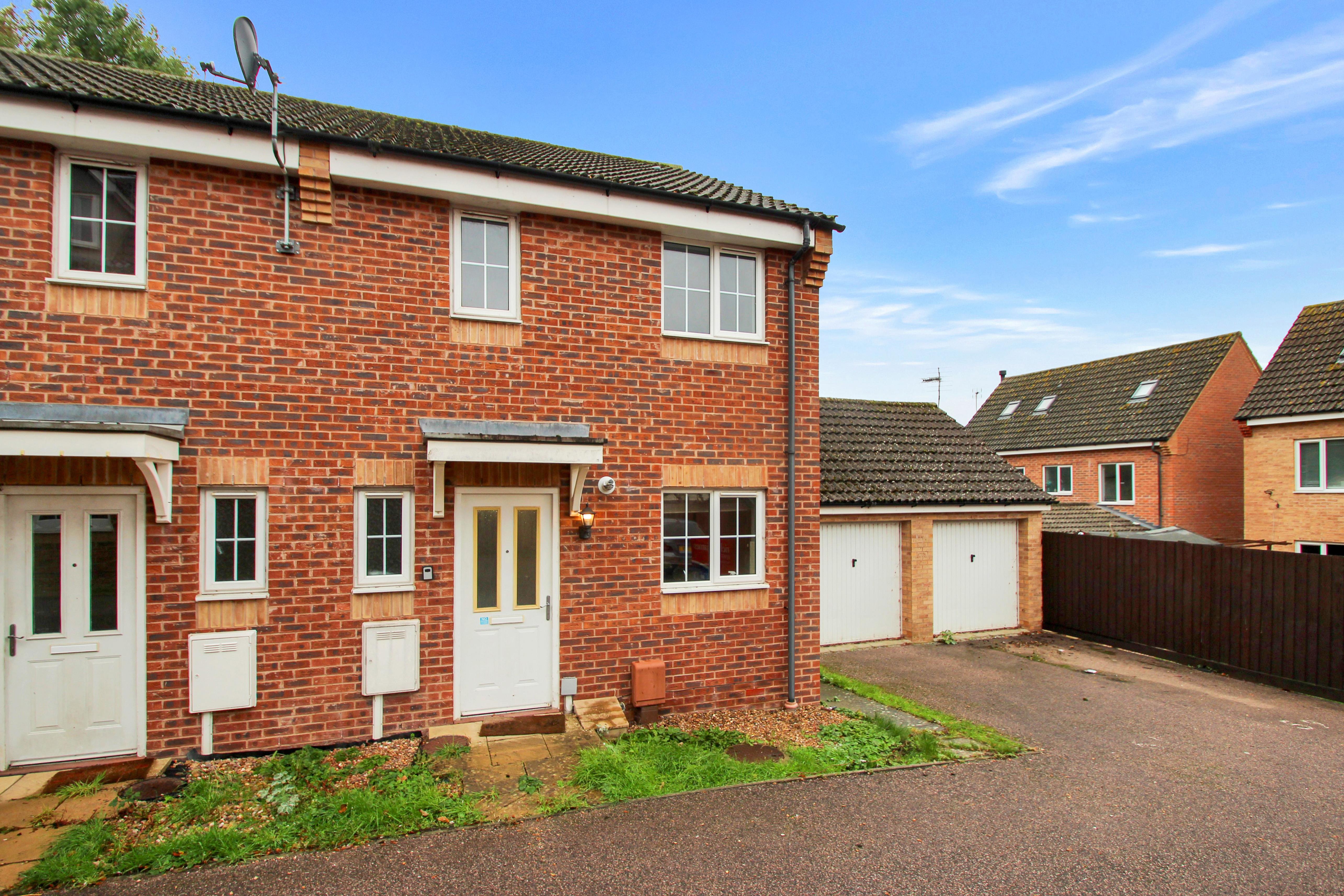 House Maye Dicks Road in Rushden