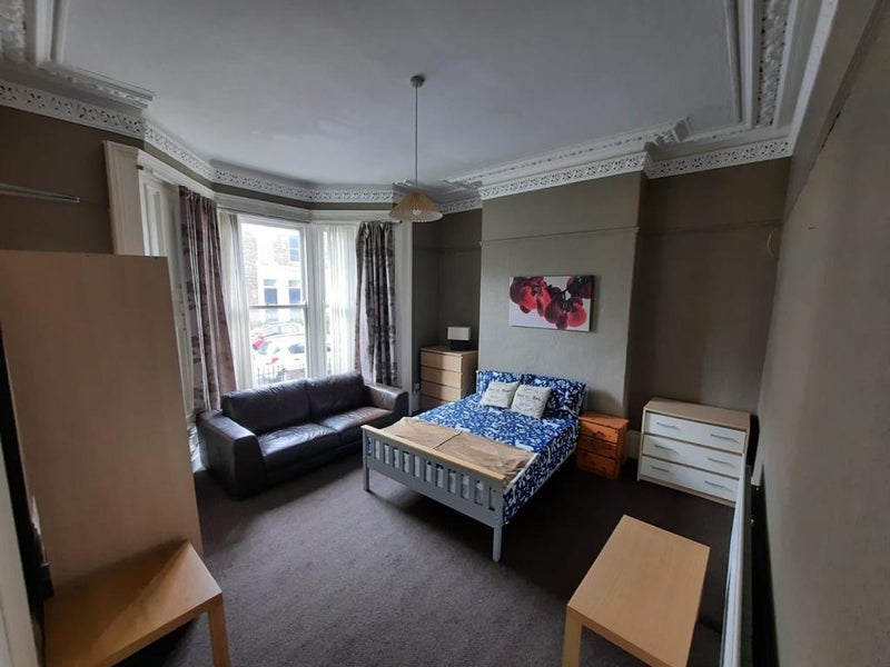 Room Azalea Terrace North in Sunderland