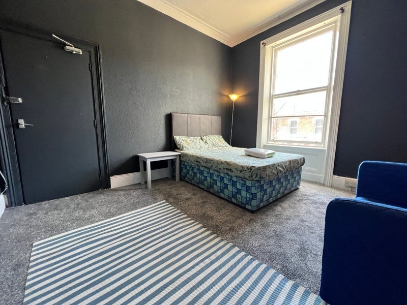 Room Azalea Terrace North in Sunderland