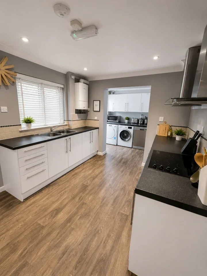 Room Conisborough in Swindon