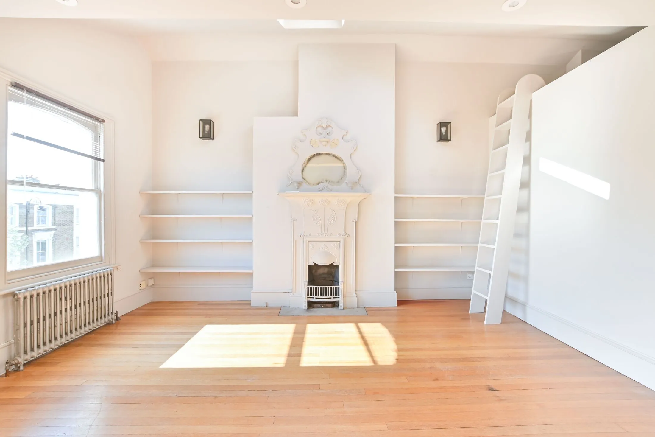 Flat Golborne Road in Greater London