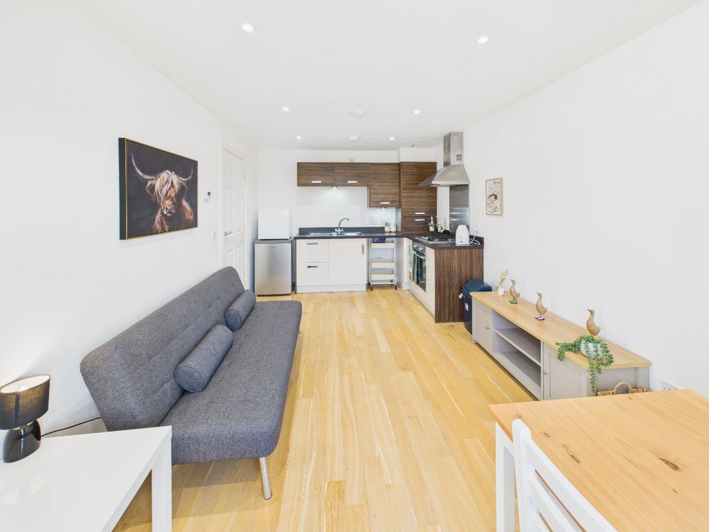 Flat Arneil Place in City of Edinburgh
