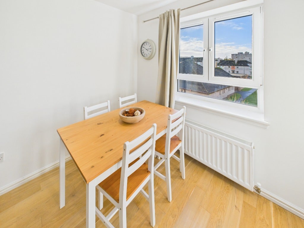 Flat Arneil Place in City of Edinburgh
