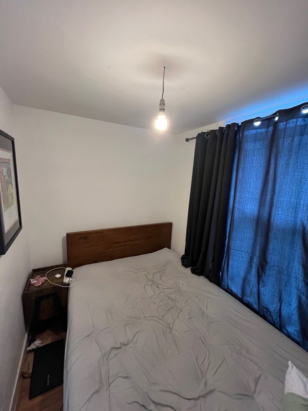 Room Clifden Road in Greater London