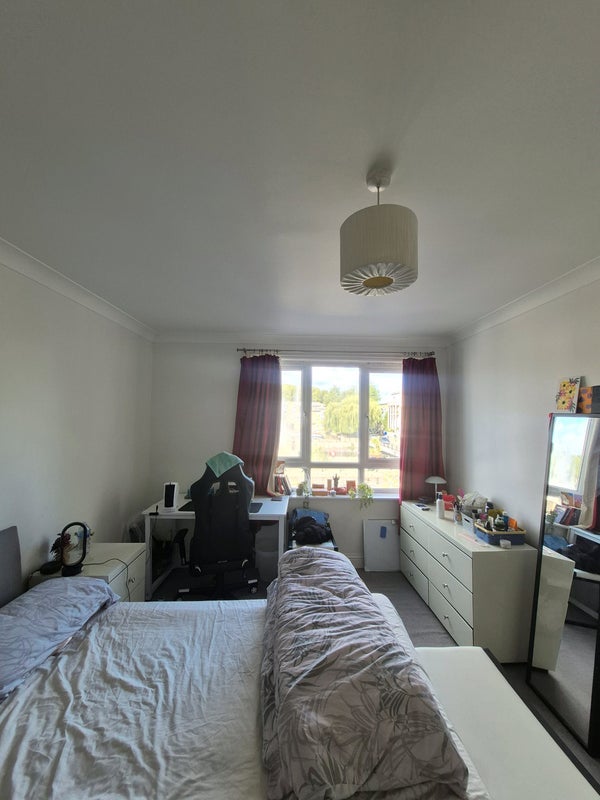 Room Finland Street in Greater London