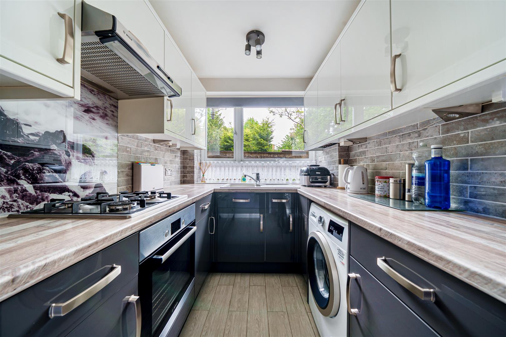 Flat Kingston Hill in Greater London