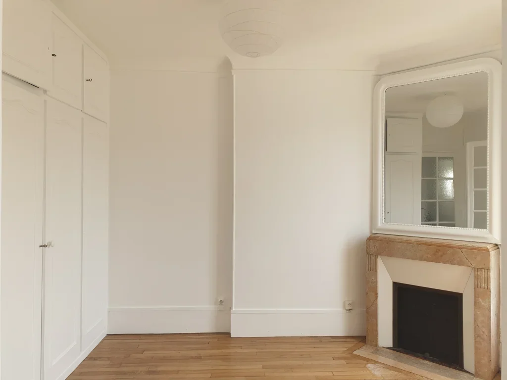 Flat Rue de l'Amiral d'Estaing in Paris