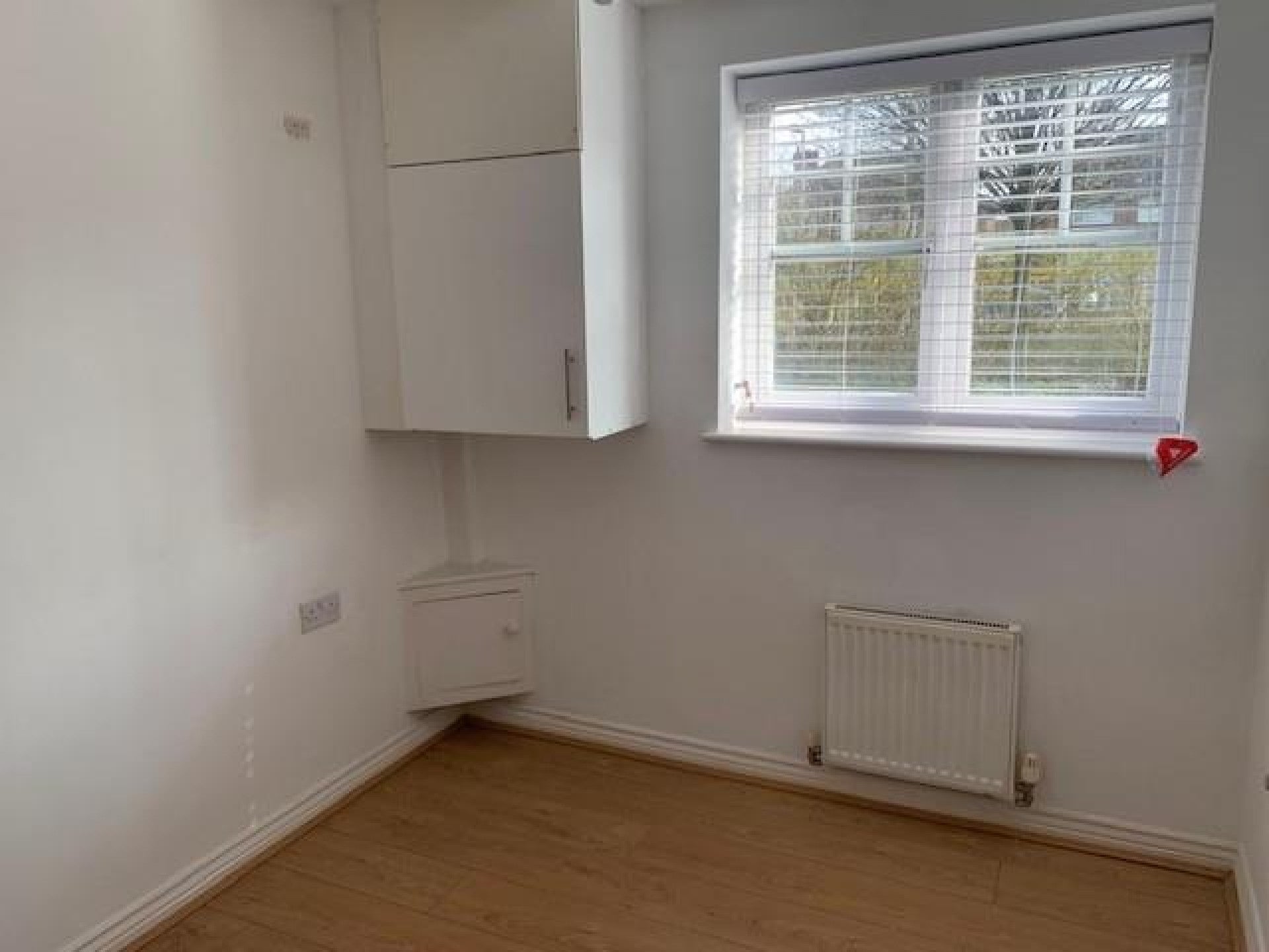 Flat Sandycroft Avenue in Manchester