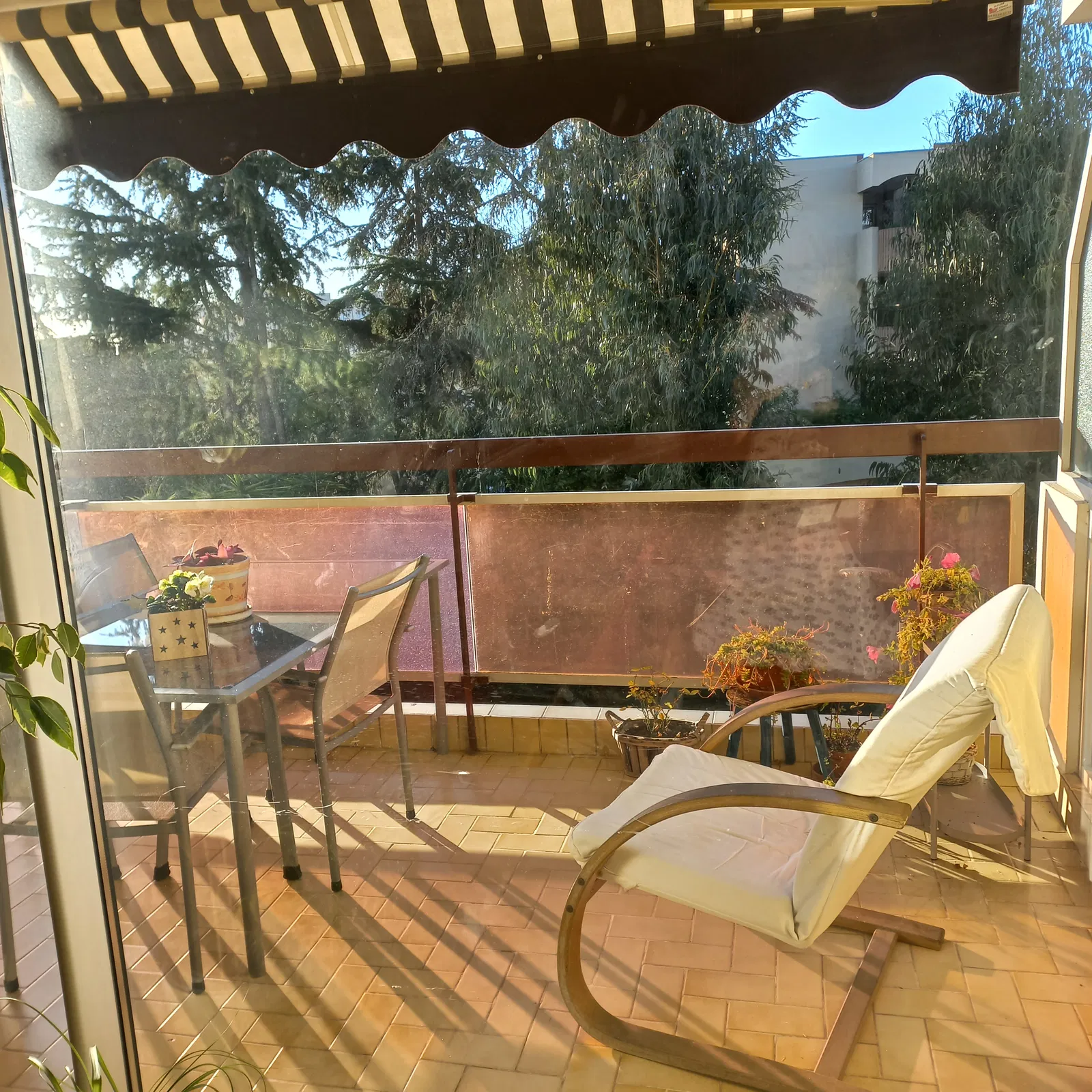 Chambre Avenue Jules Grec à Antibes