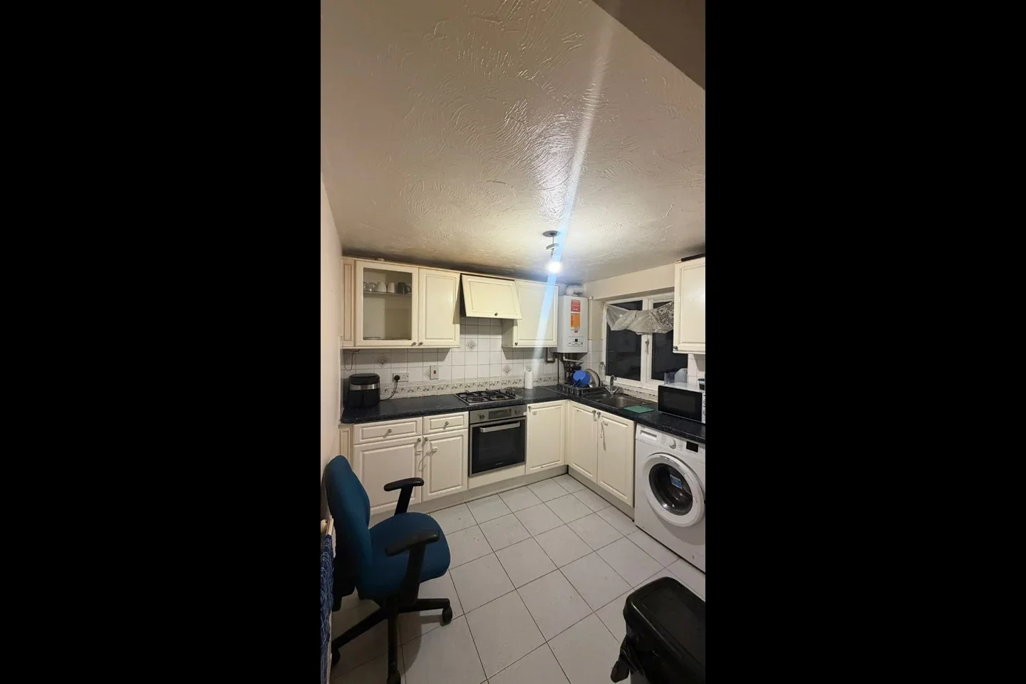 Room Saint Johns Road in Slough