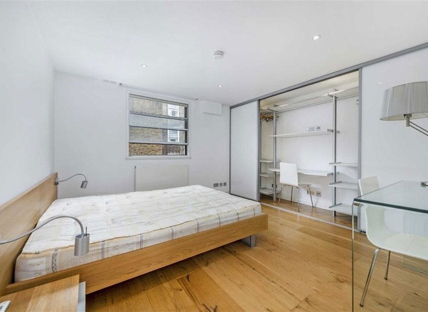 Flat Queensborough Terrace in City of Westminster