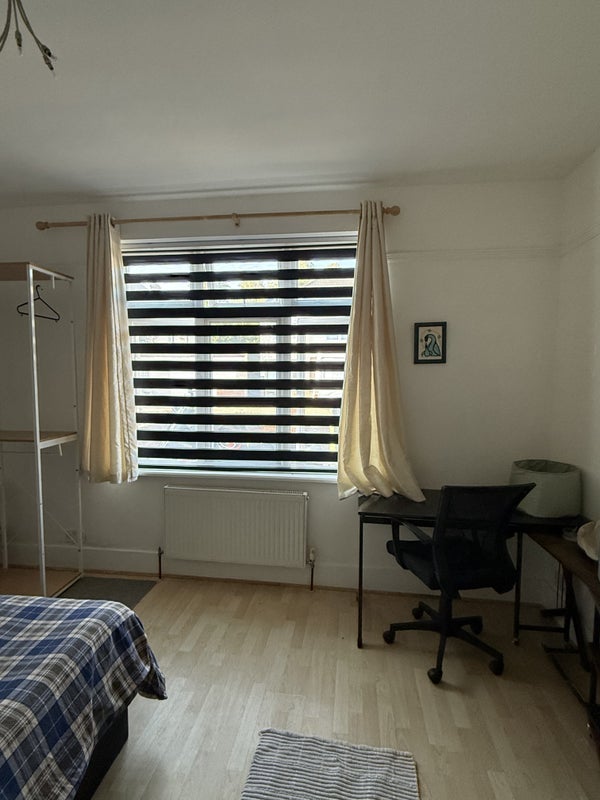 Room Siward Road in Greater London