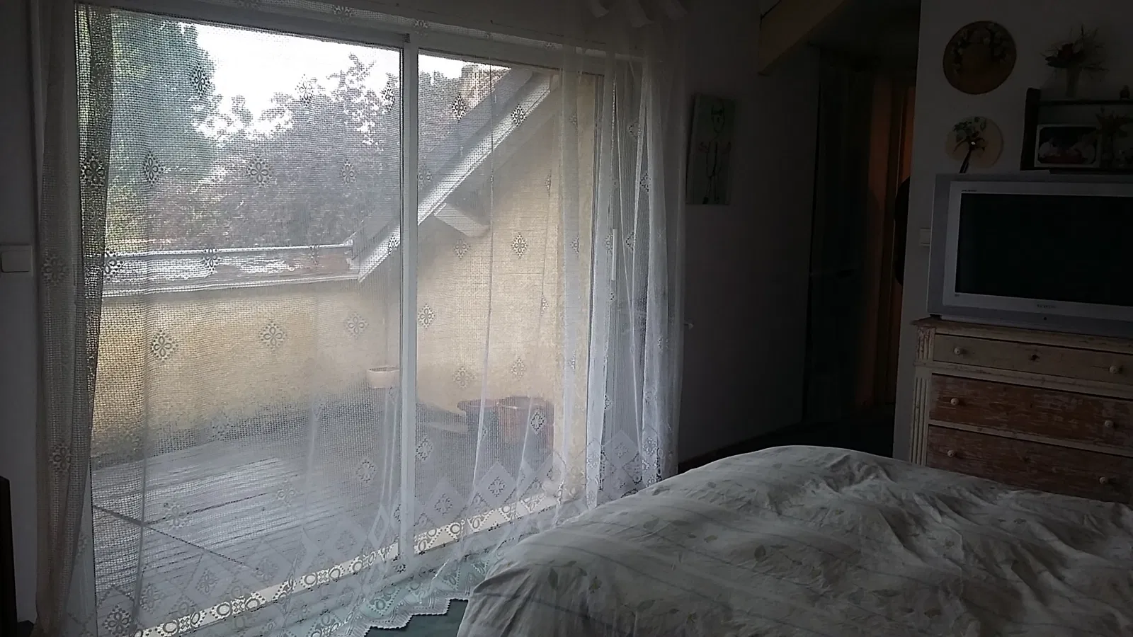 Chambre Rue Duquesne à Meyzieu