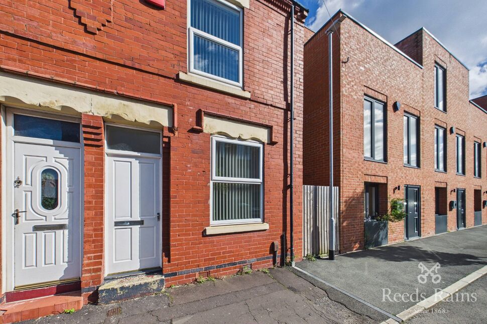 House Nansen Street in Salford