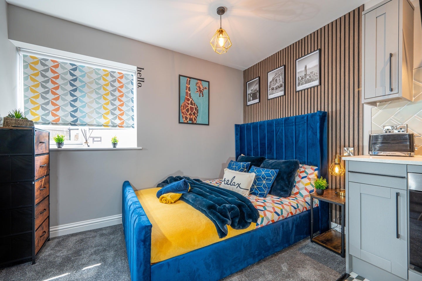 Room Belle Vue Road in Swindon
