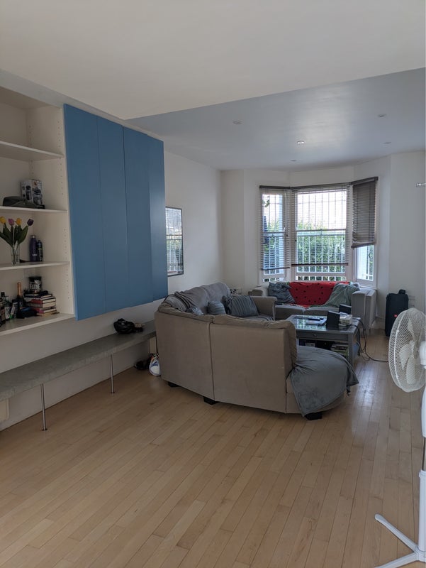 Room Kimberley Road in Greater London