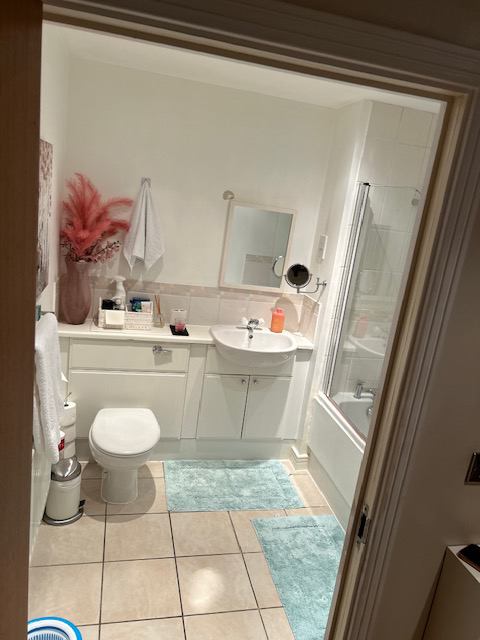 Room Erebus Drive in Greater London