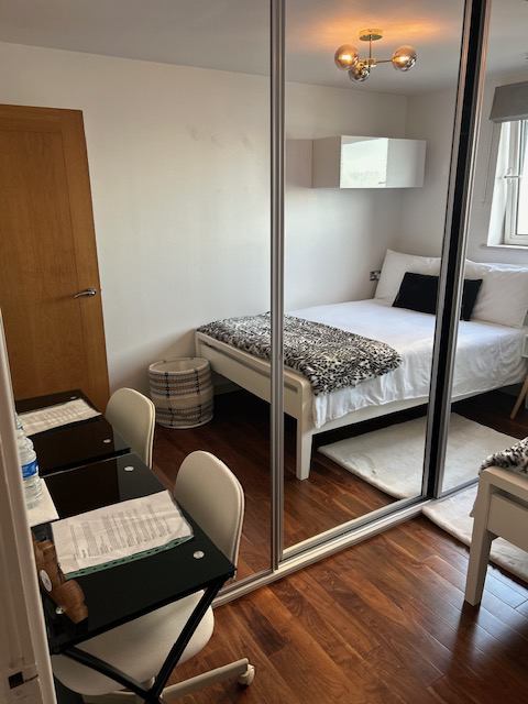 Room Erebus Drive in Greater London
