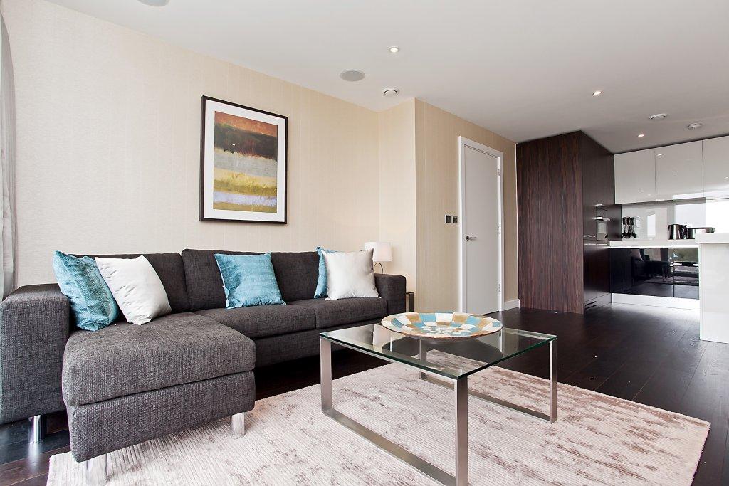 Flat Gatliff Road in City of Westminster