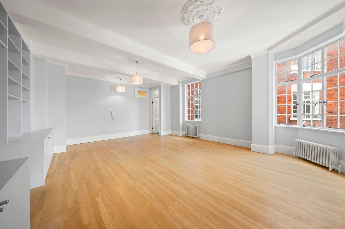 Flat Seymour Place in City of Westminster